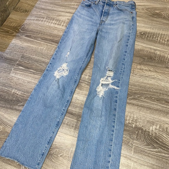 Levi’s Premium Ribcage High Waisted Straight Jeans - Picture 10 of 14